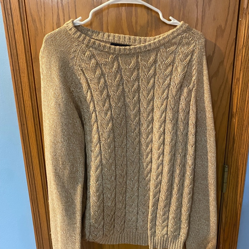 Landsend cable knit seater